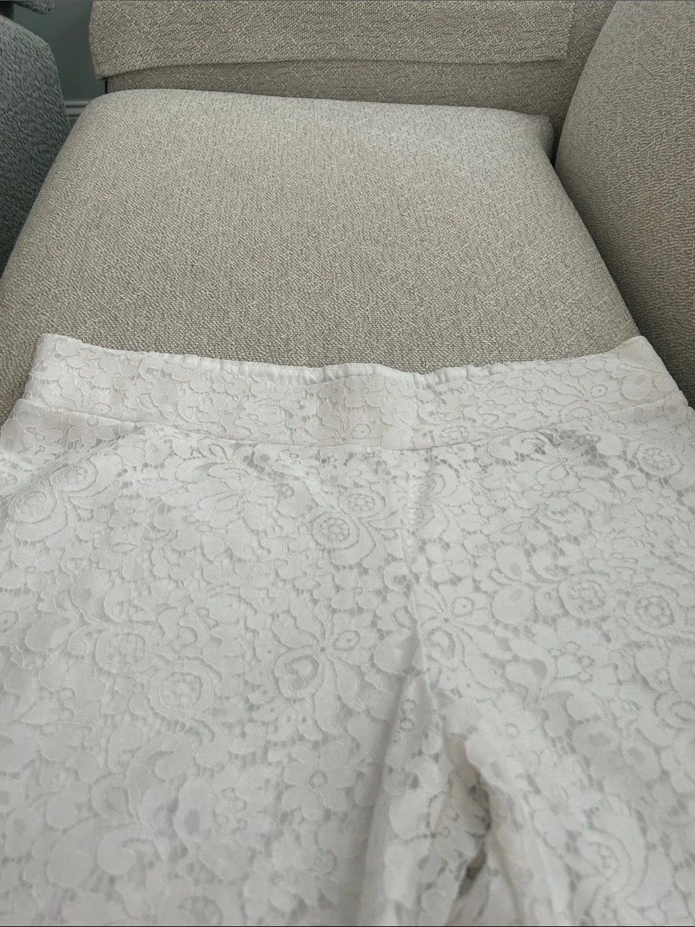 Isaac Mizrahi White Lace Wide-Leg Pants - Picture 3 of 4
